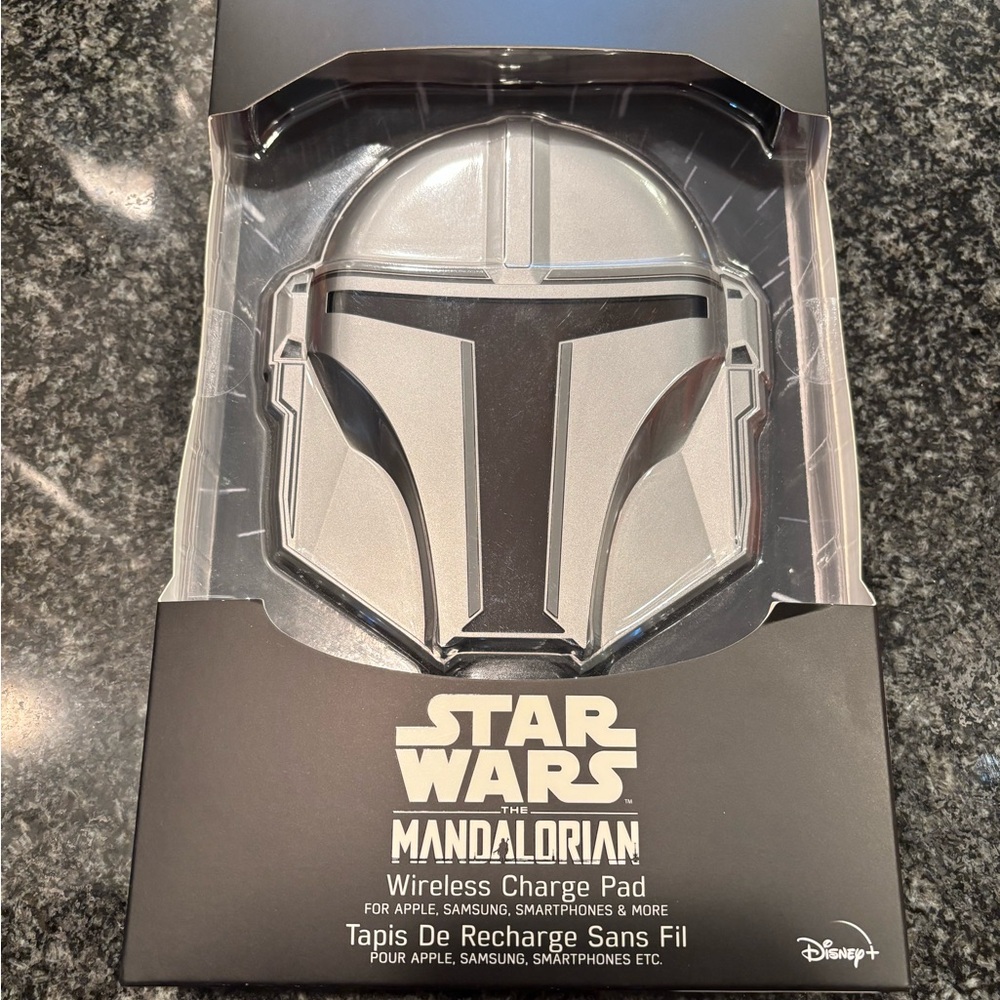 Star Wars Mandalorian Wireless Charge Pad